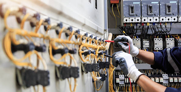 Professional Electrician technician working in Hartland, WI
